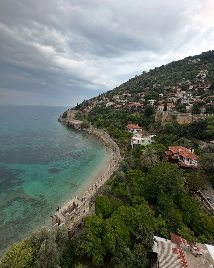 Difference between Alanya and Side