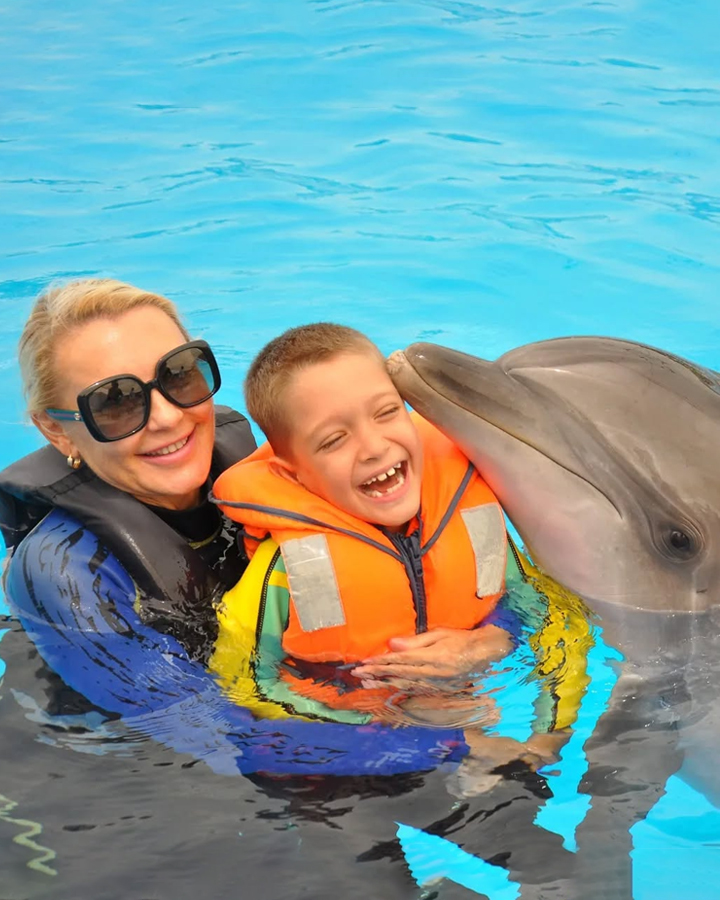 Dolphin therapy for kids
