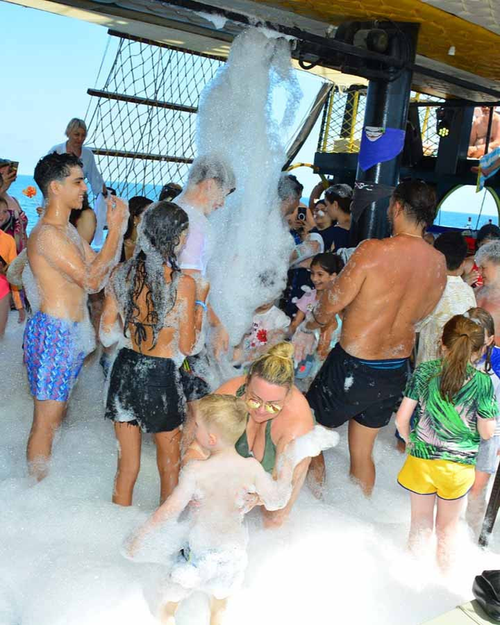 Kumkoy Fast Access Dolphin Island Cruise