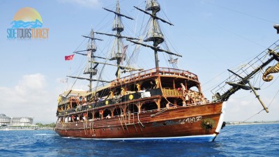 pirate yacht in Side